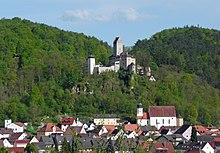 Kipfenberg Burg und Stadt von NW.JPG
