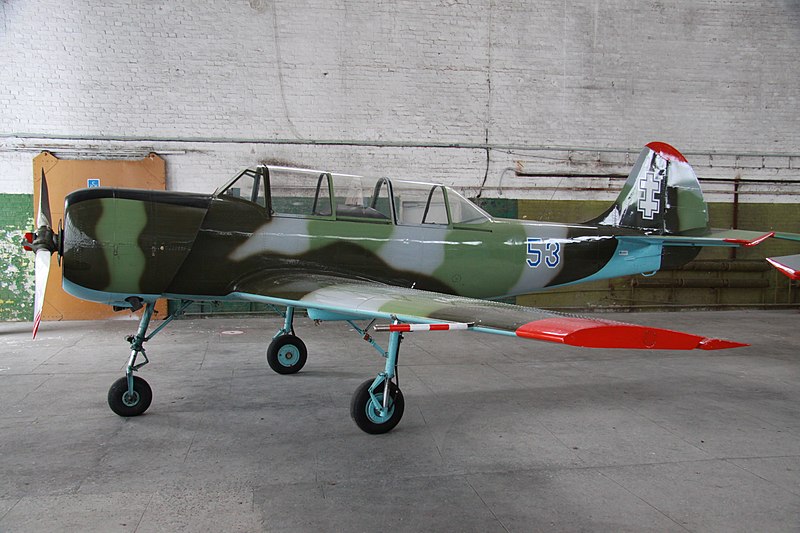 File:LAF YAK-52.jpg