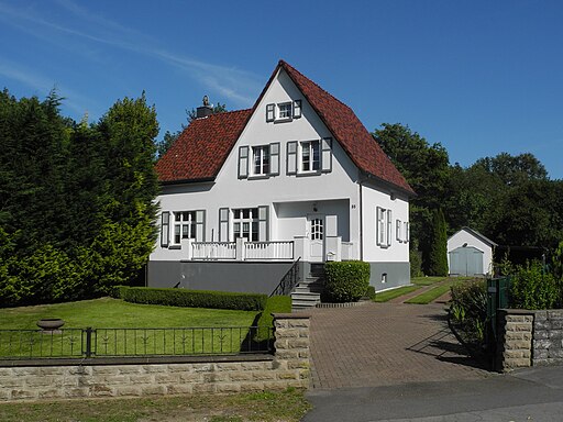 Langenfeld (Rheinland), Feldhauser Weg 35