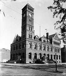 Courthouse in Keokuk in 1900