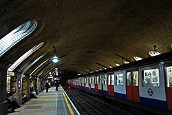 Londons Tunnelbana Baker Street: Tunnelbanestation i London