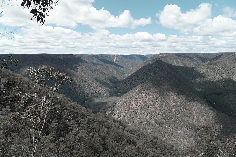 File:Long Point lookout over Shoalhaven River, Morton National Park, New South Wales, Australia 01.jpg