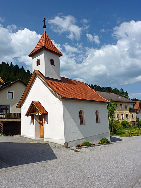 File:Loschberg Kapelle.jpg