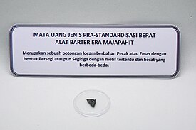 Mata uang prastandardisasi Majapahit