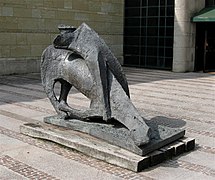 Miracolo, 1959/60. Reiterskulptur Marino Marinis vor der Neuen Pinakothek in München