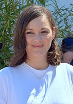 Foto de Marion Cotillard partoprenante la Festivalon de Cannes en 2017.