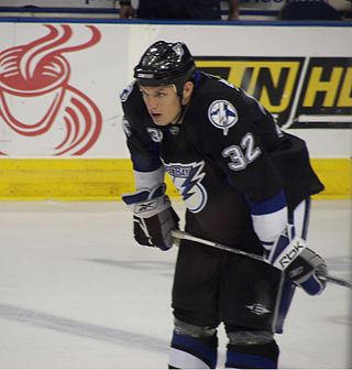 <span class="mw-page-title-main">Matt Smaby</span> American ice hockey player