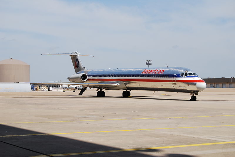 File:McDonnell Douglas MD-80, American Airlines, A very clean MD-80 (2734260587) (3).jpg