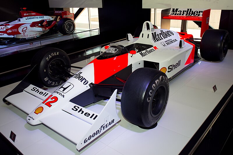 File:McLaren MP4-4 front-left Suzuka RacingTheater.jpg