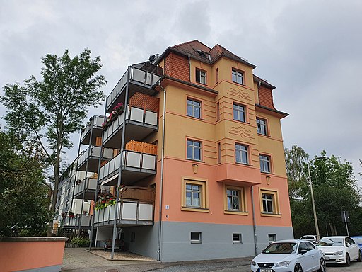 Mietshaus in halboffener Bebauung, Teil eines Doppelmietshauses (siehe auch Lutherstraße 20) Konradstraße 7