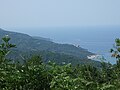 Deutsch: Berg Athos: Kloster Stavronikita, Wald und Meer (aus der Ferne) old name: dscf_F30-2_010314_Kloster_Stavronikita,_Wald_und_Meer_rot.jpg English: Mount Athos: Monastery Stavronikita, wood and sea (from distance)