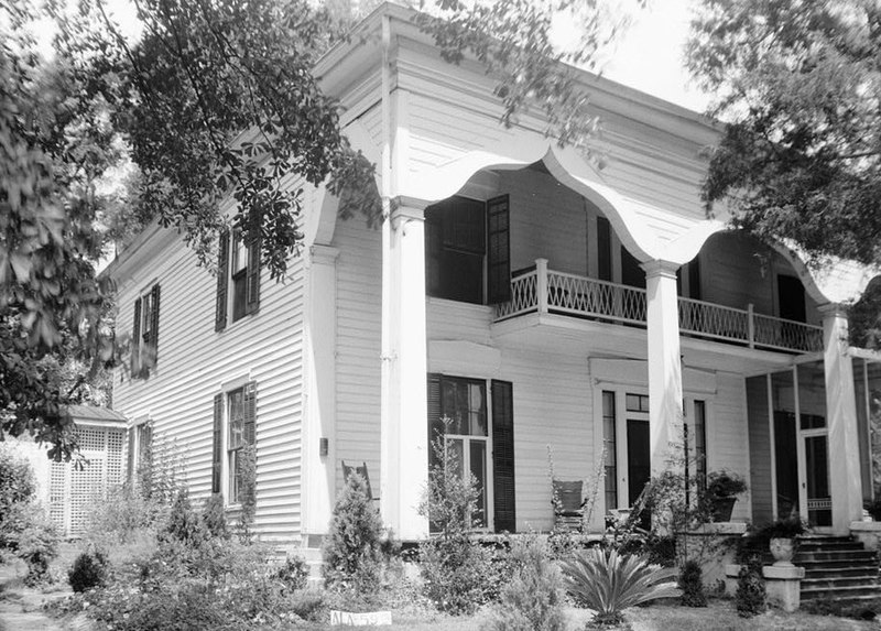 Mrs. Hugh Foster House, 201 Kennon Street, Union Springs (Bullock County, Alabama).jpg
