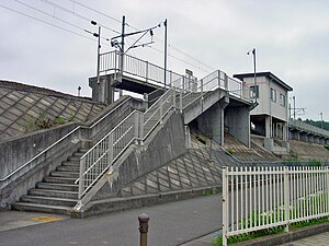 Mukaisenoue Station.jpg