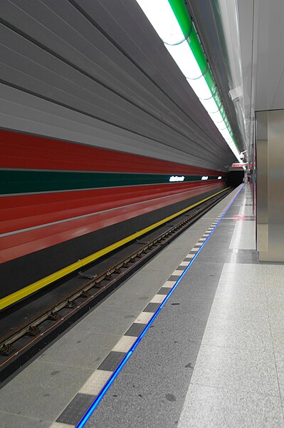 File:NadraziVeleslavinMetro 03.JPG