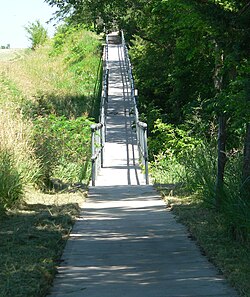 Nelson Cemetery Walk E padina od W.JPG