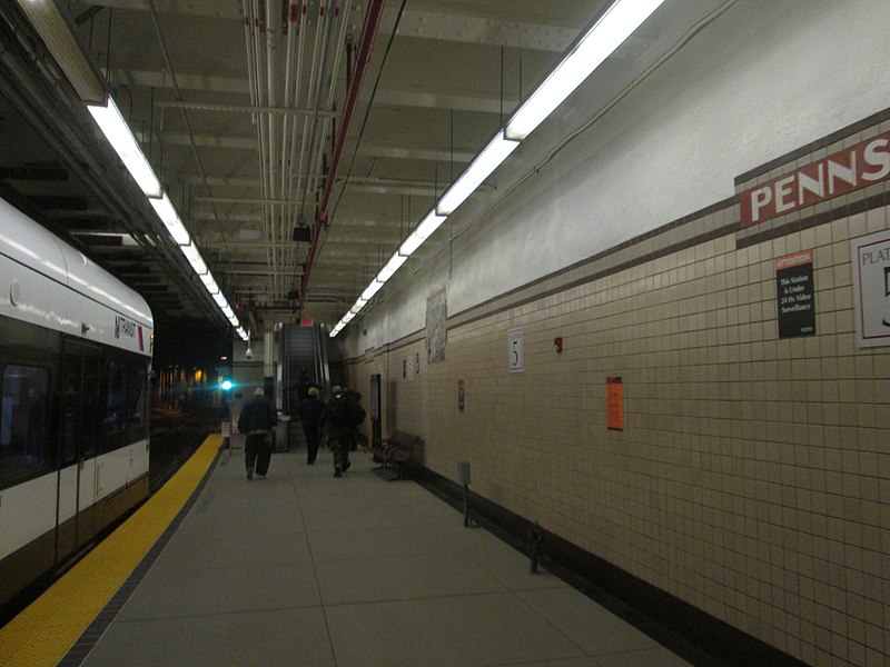 File:Newark Penn Light Rail station (10714827565).jpg