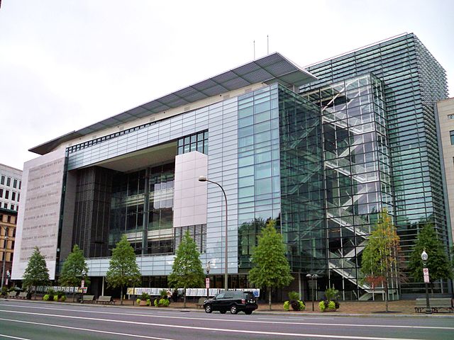 Newseum Home of Al Jazeera America's former premiere D.C. studio and America Tonight