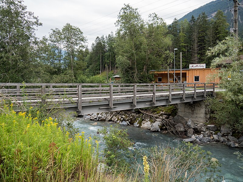 File:Niebel Brücke über die Albula, Surava GR 20190817-jag9889.jpg