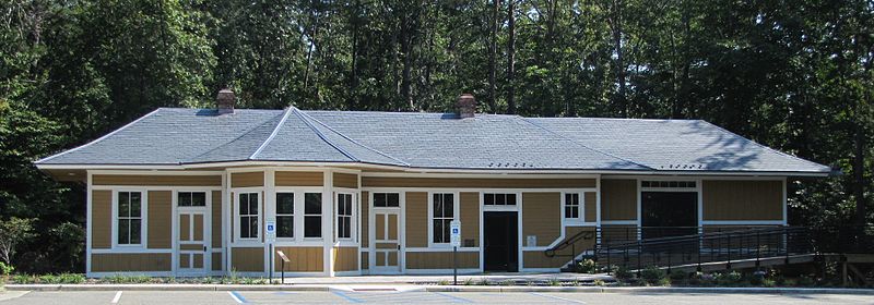 File:Norge Train Depot.JPG