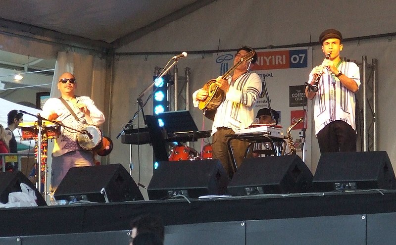 File:People at Paniyiri 2007 - Musgrave Park, South Brisbane, Queensland, Australia 070519-10.jpg