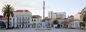 Plaza del ayuntamiento, Setúbal, Portugalsko, 2012-05-11, DD 03 (oříznuté).JPG