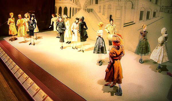 Paris-made fashion dolls from the Théâtre de la Mode (1946) on display at the Maryhill Museum of Art.