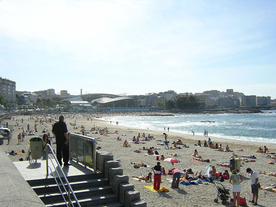 File:Praia de Riazor.A Coruña Galicia.jpg