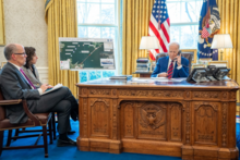 President Biden is briefed on the collapse President Biden briefing on the Francis Scott Key Bridge collapse.png