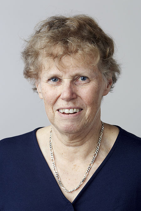 Professor Marian Dawkins CBE FRS headshot.jpg