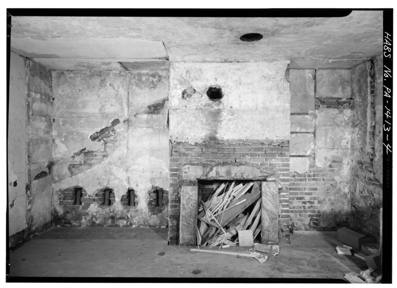 File:ROOM WITH FIREPLACE (floor designation not ascertained) - Jeremiah Elfreth House, 126 Elfreth's Alley, Philadelphia, Philadelphia County, PA HABS PA,51-PHILA,272A-4.tif