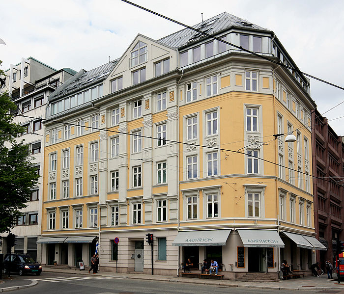 File:Raadhusgata 21 Oslo.jpg