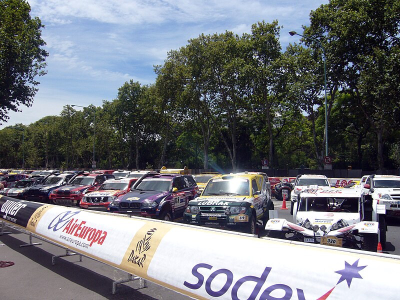 File:Rally Dakar 2009 Av. Sarmiento (2).jpg