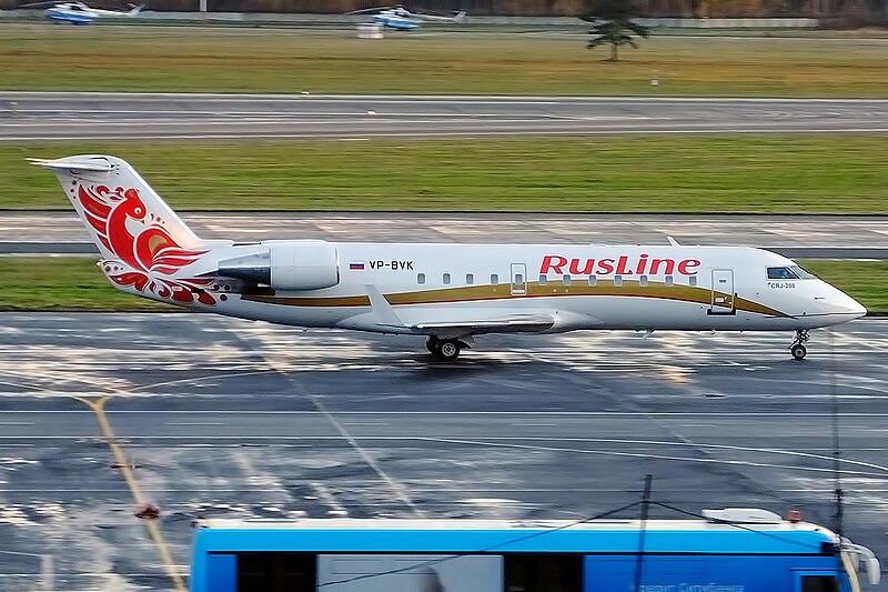 File:Rusline, VP-BVK, Canadair CRJ200 (1).jpg