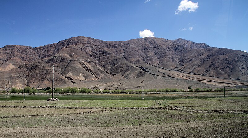 File:S204-Shalu-Gyantse-28-Landschaft-2014-gje.jpg