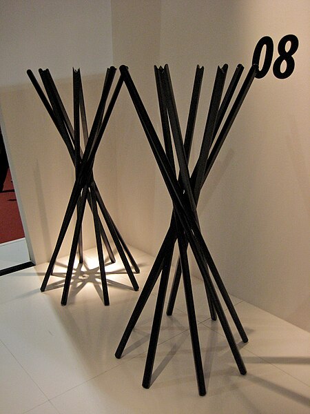 File:Sciangai by De Pas, D'Urbino, Lomazzi (Zanotta), Salone Internazionale del Mobile 2009.jpg