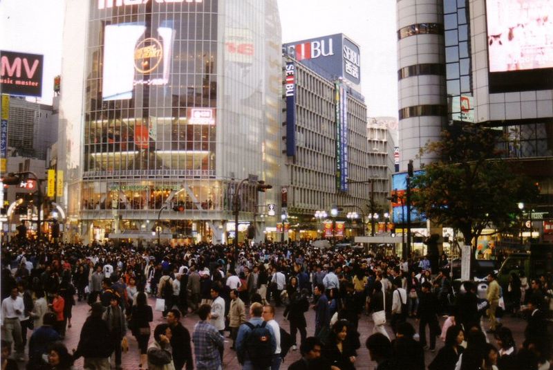 File:Shibuya Tokio, 2001.jpg