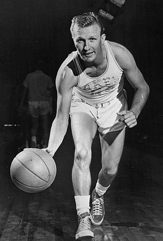 <span class="mw-page-title-main">Slater Martin</span> American basketball player and coach