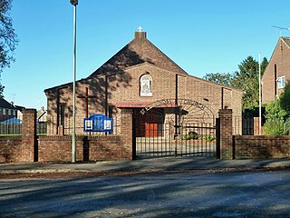 <span class="mw-page-title-main">Horndean</span> Village and civil parish in Hampshire, England