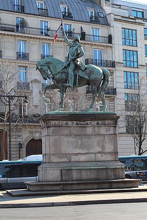 Statue équestre Washington Paris 2.jpg