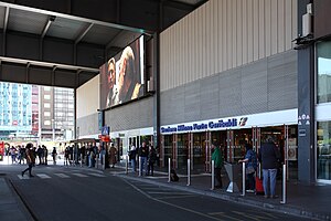 Stazione di Porta Garibaldi, Milano, ingresso viaggiatori.jpg