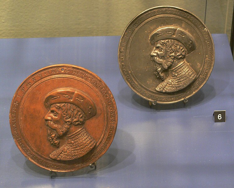 File:Stokar-Medaille Holzmodell und Bronzeguss Museum SH.jpg