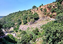 Terén poblíž Sukhanad Dam