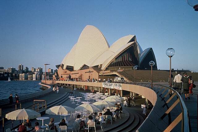 Sydney Opera House forecourt and concourse soon after completion in 1988. Hall worked on the project in conjunction with the New South Wales Governmen