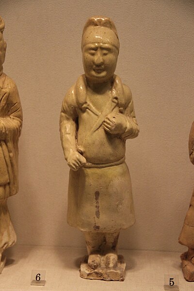 File:Tang Pottery Figure (13970812929).jpg