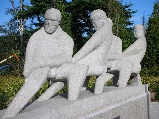 Teamwork by David Wynne, 1956, outside the Solihull office