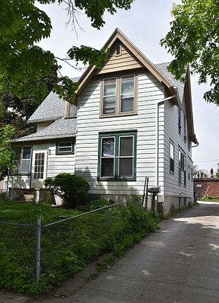 <span class="mw-page-title-main">Charles H. and Lena May Weitz House</span> Historic house in Iowa, United States