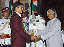 The President Dr. A.P.J. Abdul Kalam presenting the Arjuna Award -2005 to Shri Ramesh Kumar for Kabaddi, at a glittering function in New Delhi on August 29, 2006.jpg