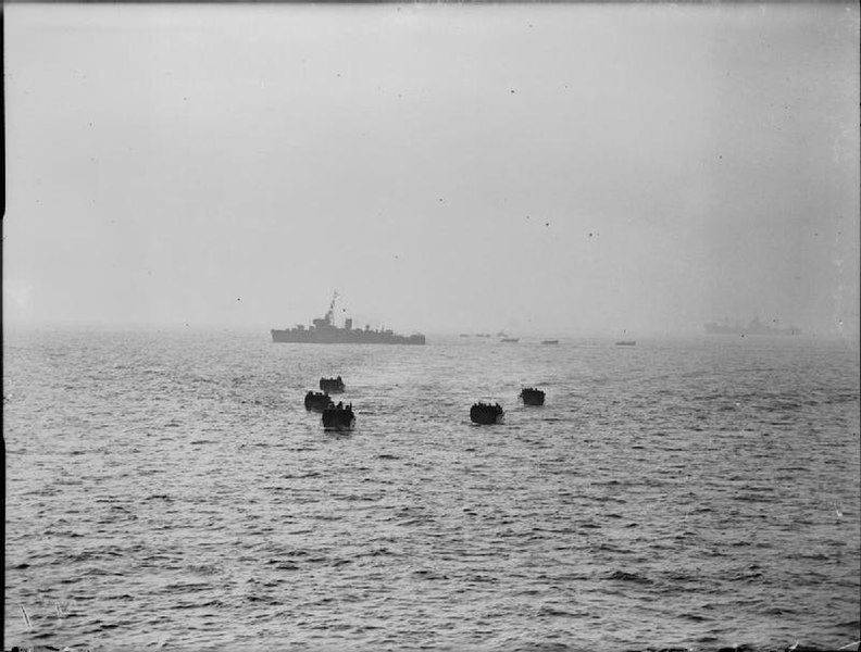 File:The Royal Navy during the Second World War A25221.jpg