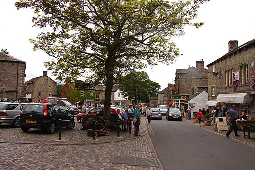 The Square in Grassington - geograph.org.uk - 2660250