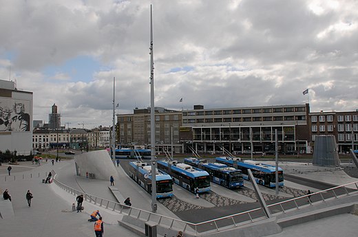 Perrons voor trolleybussen, Busstation Arnhem Centraal